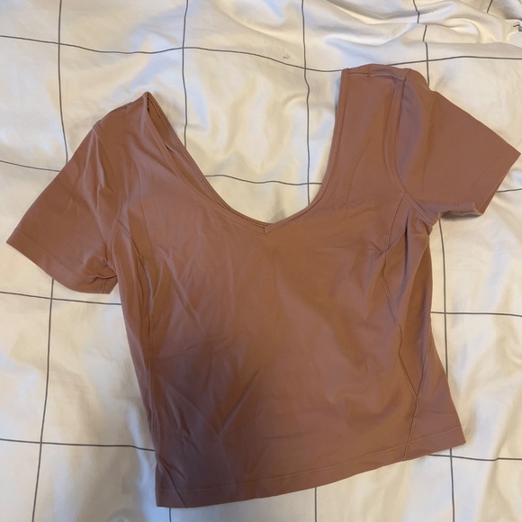 LULULEMON 🍋 Pink Clay Align Tee - size 6 - Picture 3 of 5